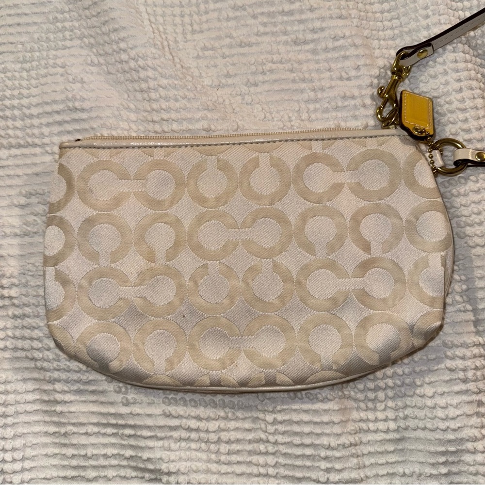 Coach wristlet - Picture 5 of 11